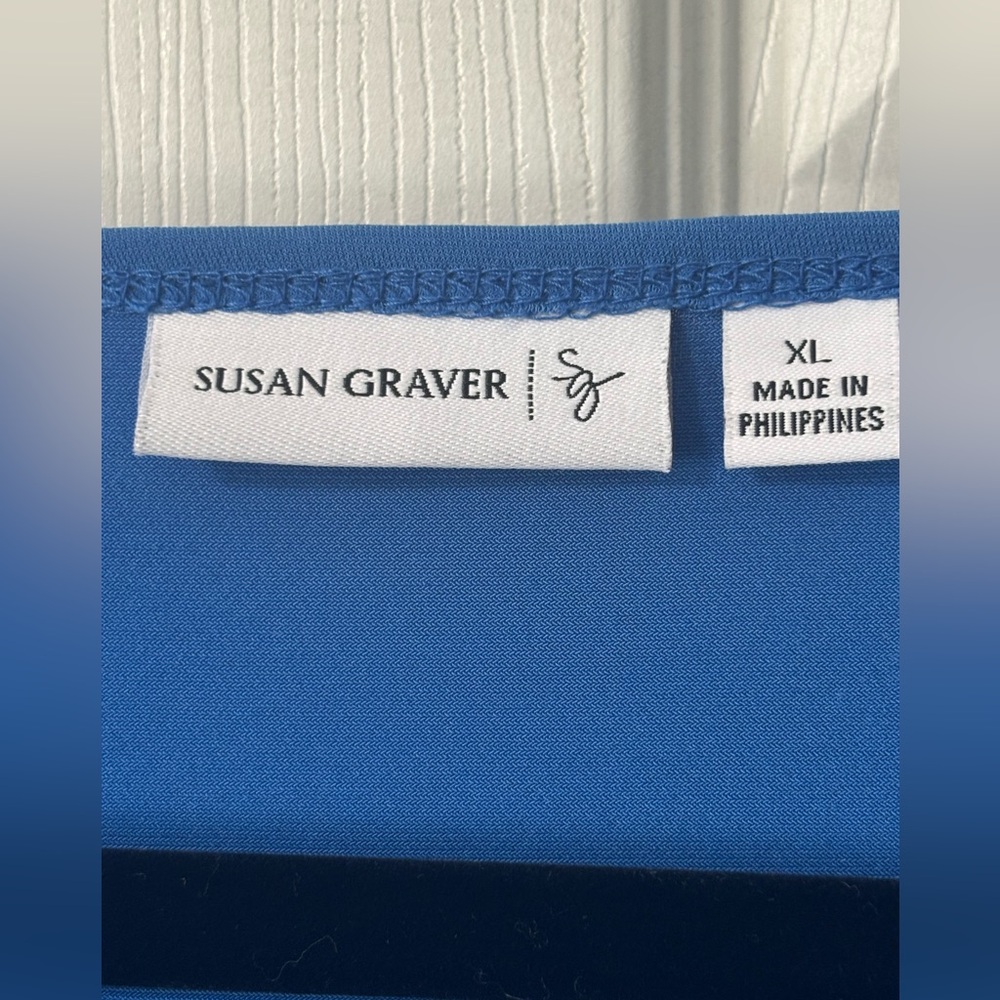 Susan Graver Liquid Knit Blue Tunic Top Cut Out Detail Size XL 3/4 Sleeves EUC - Picture 4 of 6
